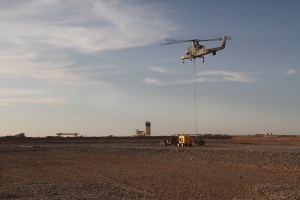 Marines get 'hot hookup,' pioneer new technique