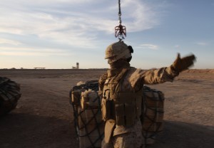 Marines get 'hot hookup,' pioneer new technique